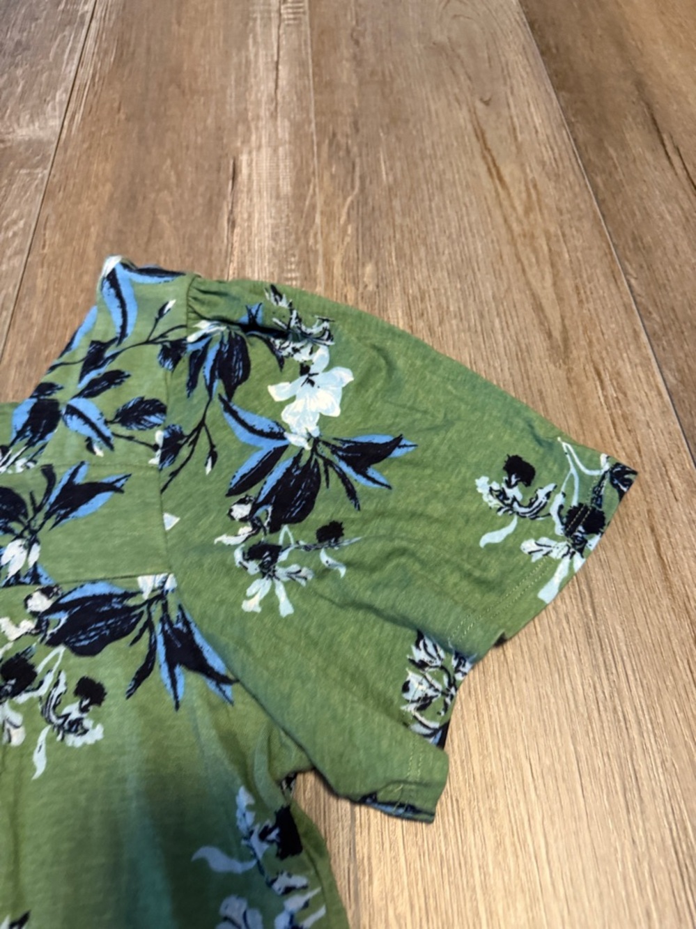 Lucky Brand Floral Square-Neck Tee - Picture 5 of 7